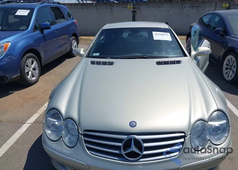 2003 Mercedes-Benz Sl 500 z USA, uszkodzony, nr VIN WDBSK75F73F010338